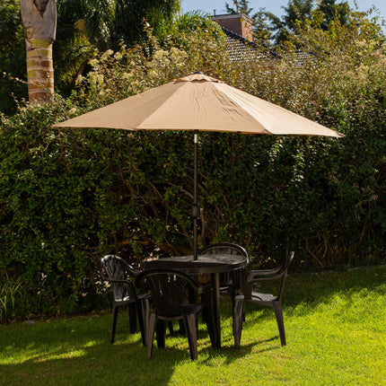 Sombrilla de Polyester de 2,7 mts con Manivela