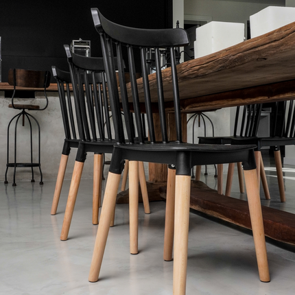 Mesa Rectangular Eames 120x80 + 4 Sillas Windsor